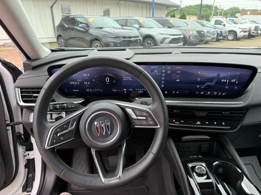 used 2025 Buick Envision car, priced at $32,900
