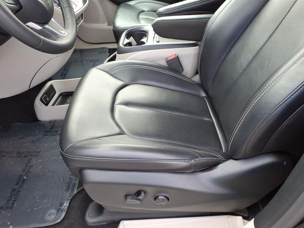 used 2023 Chrysler Pacifica car, priced at $25,995