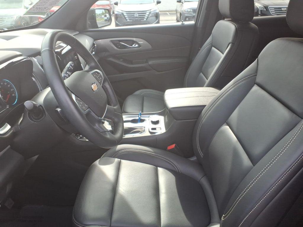 used 2023 Chevrolet Traverse car, priced at $30,995