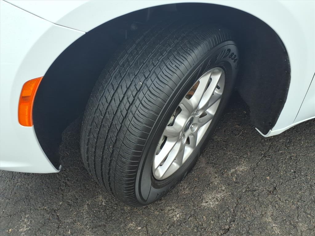 used 2025 Chrysler Pacifica car, priced at $33,995