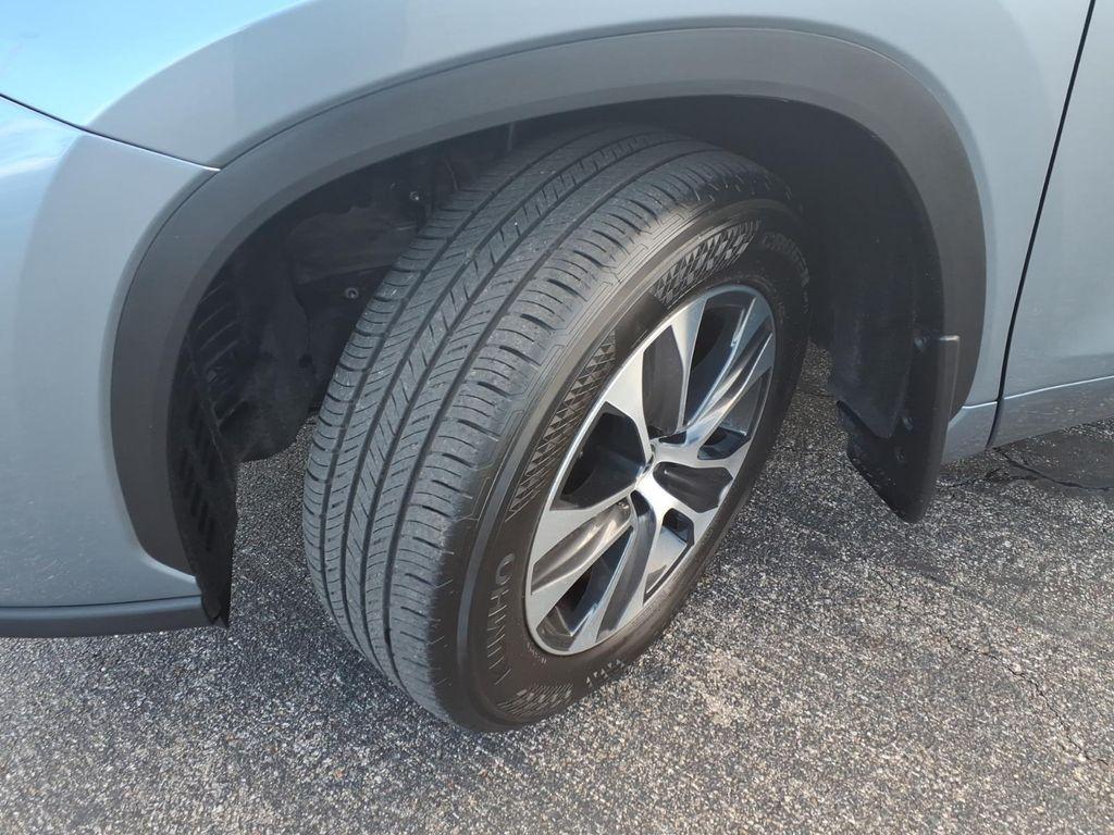 used 2023 Toyota Highlander car, priced at $37,995
