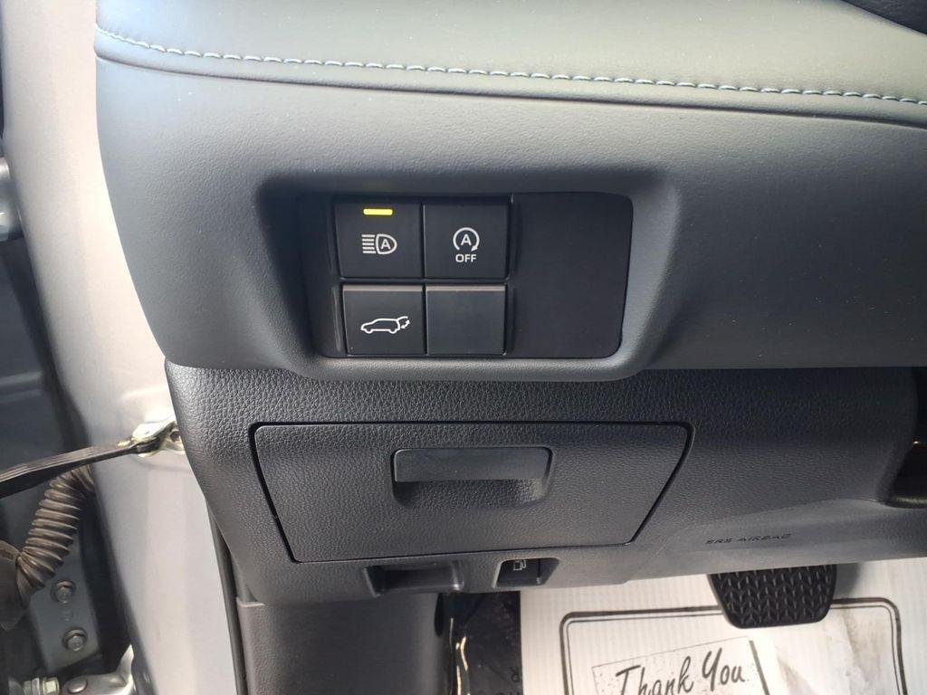 used 2023 Toyota Highlander car, priced at $37,995