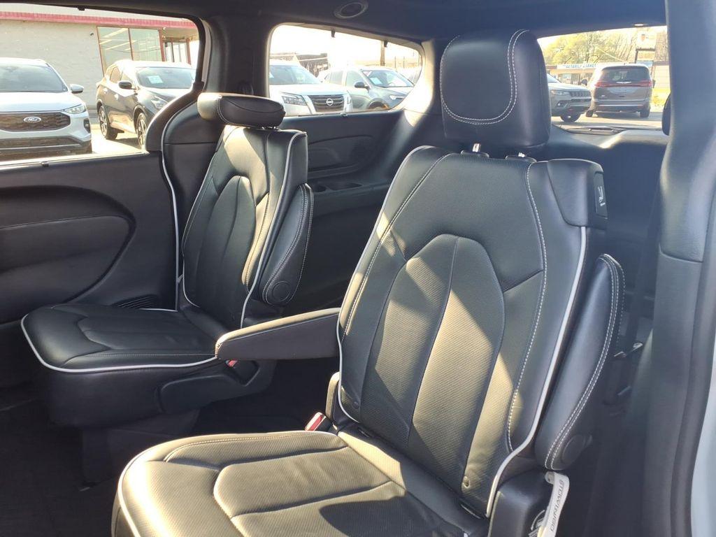 used 2025 Chrysler Pacifica car, priced at $38,995