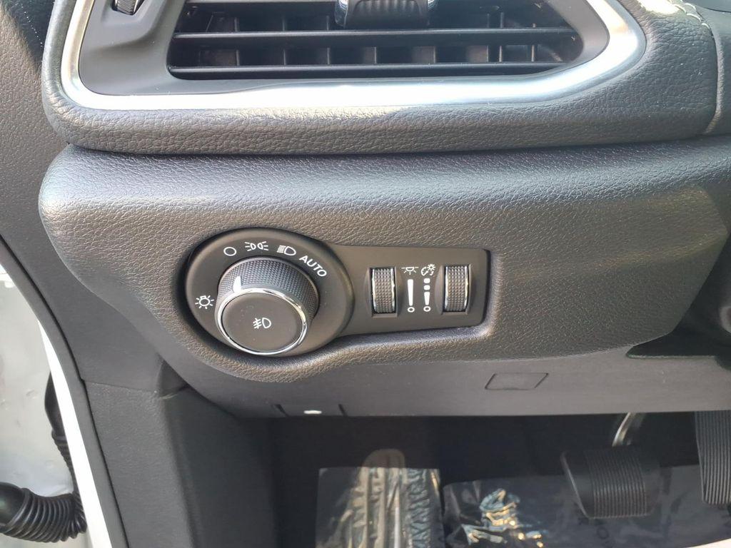 used 2025 Chrysler Pacifica car, priced at $38,995
