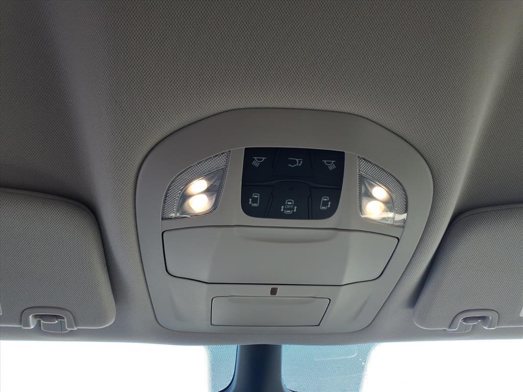 used 2024 Chrysler Pacifica car, priced at $34,977