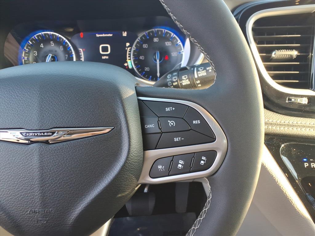 used 2024 Chrysler Pacifica car, priced at $34,977