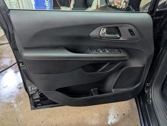new 2026 Chrysler Pacifica car, priced at $45,029