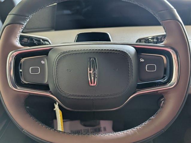new 2025 Lincoln Navigator car, priced at $99,440