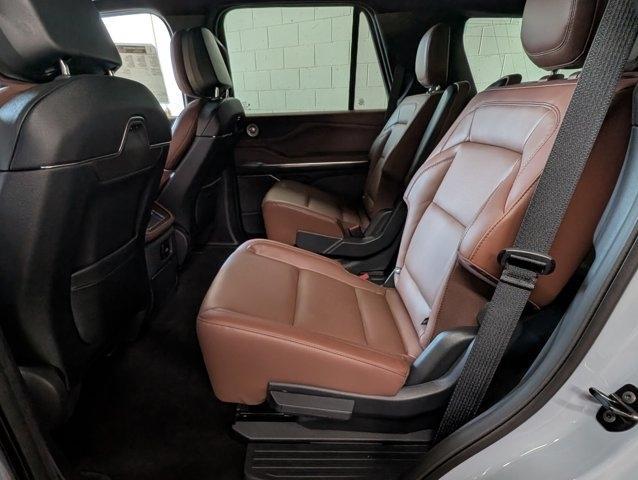 new 2025 Lincoln Navigator car, priced at $99,440