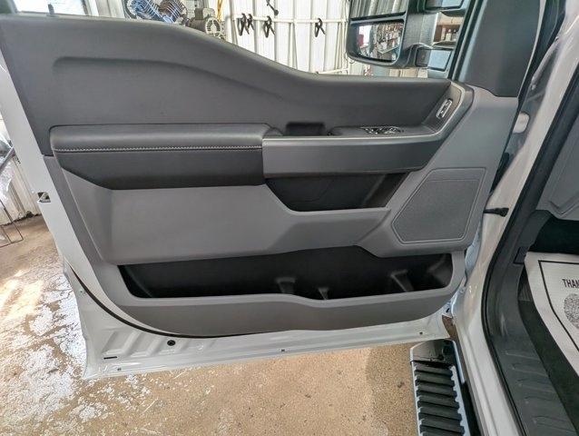 new 2025 Ford F-350 car, priced at $56,544