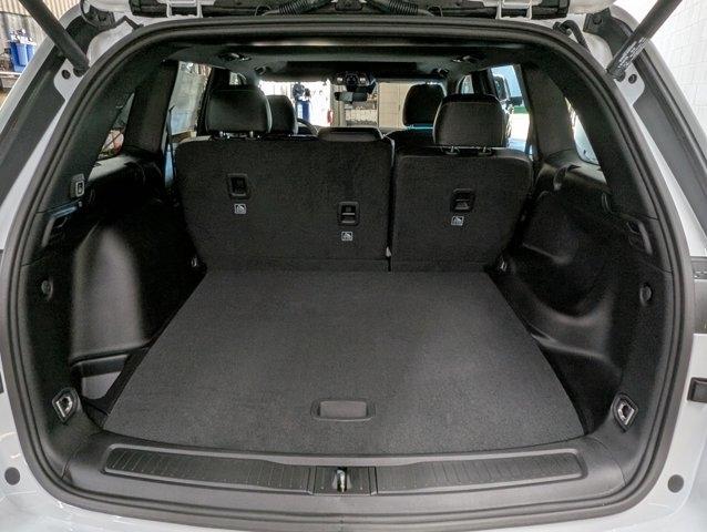 new 2025 Jeep Grand Cherokee car, priced at $44,722