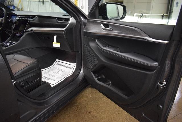 new 2025 Jeep Grand Cherokee L car, priced at $51,313