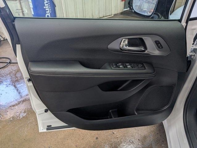 new 2026 Chrysler Pacifica car, priced at $44,739