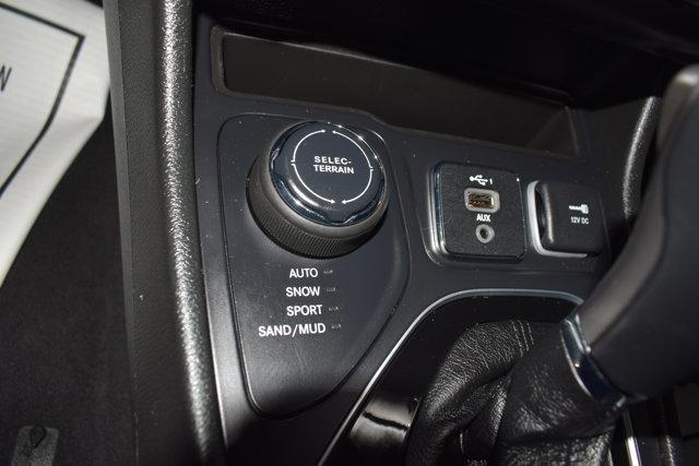 used 2023 Jeep Cherokee car, priced at $24,960