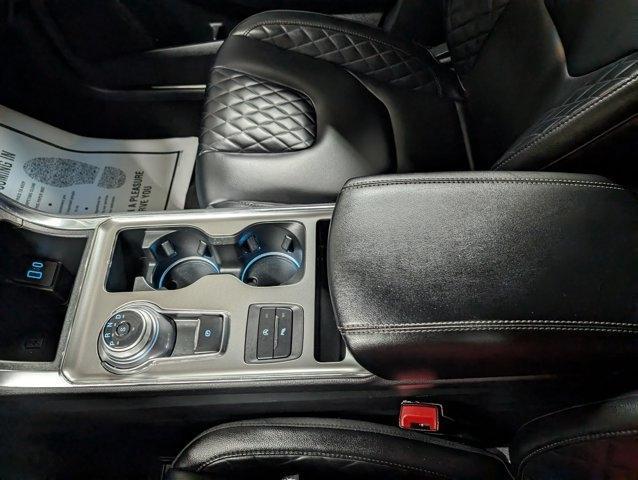 used 2024 Ford Edge car, priced at $27,980