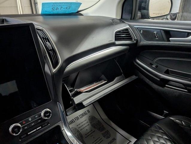 used 2024 Ford Edge car, priced at $27,980