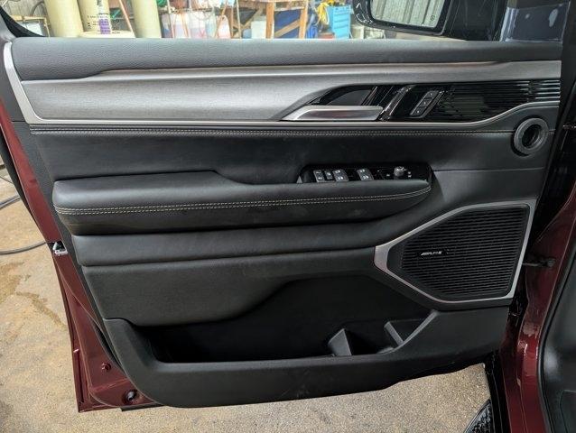 new 2025 Jeep Wagoneer car, priced at $70,546