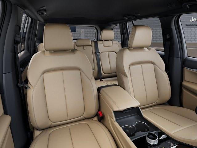 new 2026 Jeep Grand Cherokee car, priced at $47,593