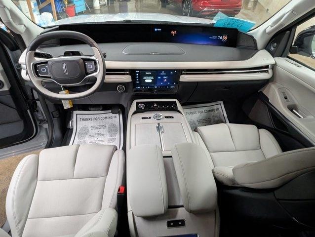 new 2025 Lincoln Navigator L car, priced at $102,899