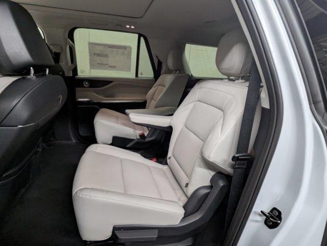 new 2025 Lincoln Navigator L car, priced at $102,899