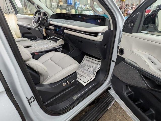 new 2025 Lincoln Navigator L car, priced at $102,899