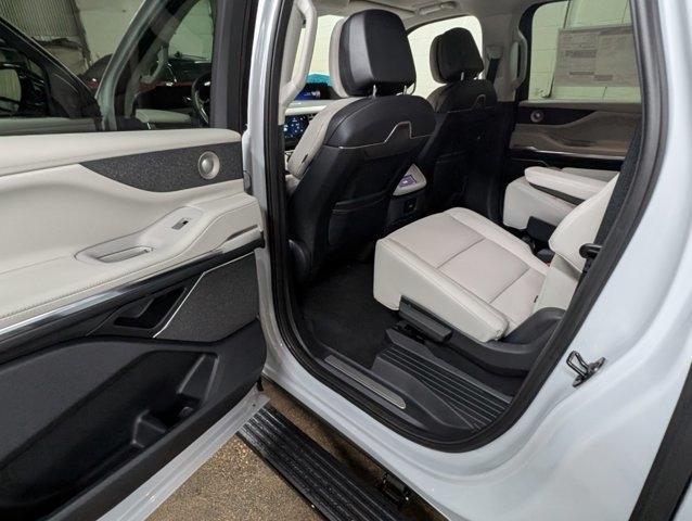 new 2025 Lincoln Navigator L car, priced at $102,899