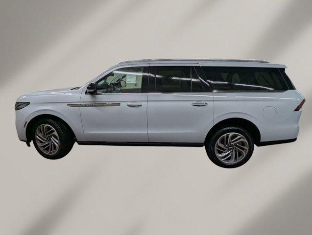 new 2025 Lincoln Navigator L car, priced at $102,899