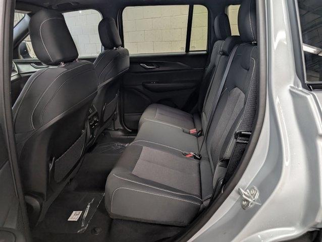 new 2025 Jeep Grand Cherokee car, priced at $42,318