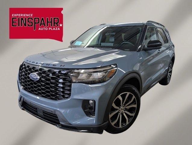 used 2025 Ford Explorer car, priced at $39,990