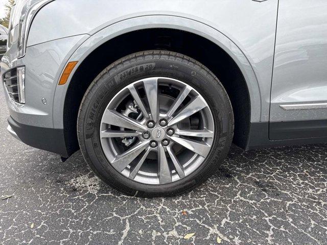 new 2026 Cadillac XT5 car, priced at $60,110