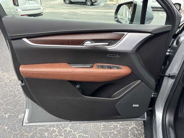 new 2026 Cadillac XT5 car, priced at $60,110