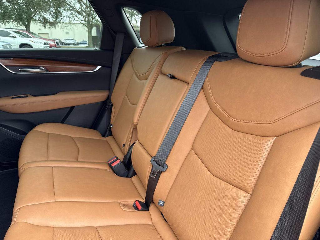 used 2022 Cadillac XT5 car, priced at $34,900