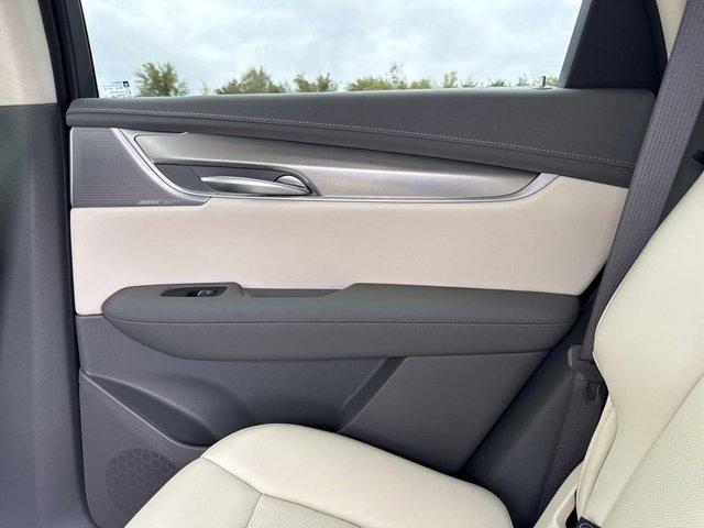 new 2026 Cadillac XT5 car, priced at $57,040