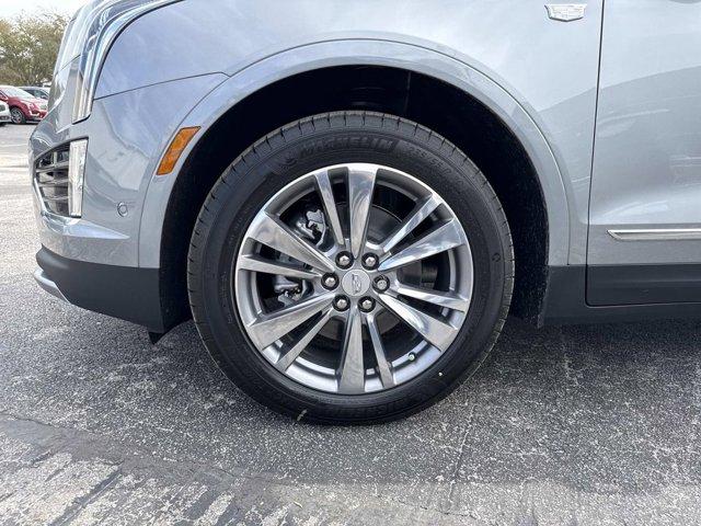 new 2026 Cadillac XT5 car, priced at $60,515