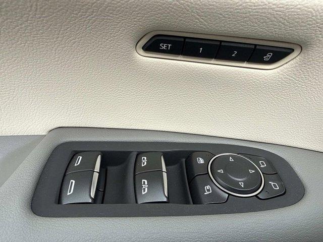 new 2026 Cadillac XT5 car, priced at $60,515