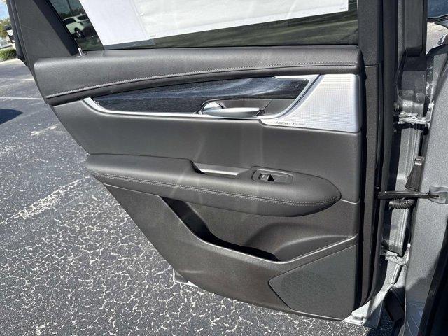 new 2025 Cadillac XT5 car, priced at $57,720