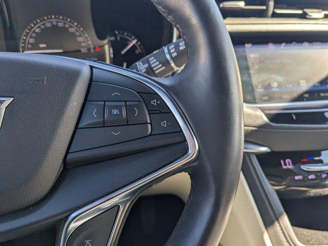 used 2018 Cadillac XT5 car, priced at $19,900