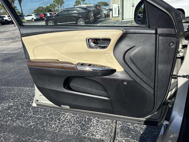 used 2015 Toyota Avalon Hybrid car, priced at $17,900