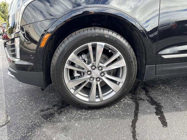new 2025 Cadillac XT5 car, priced at $58,230