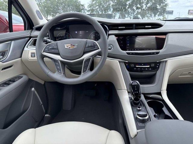 new 2025 Cadillac XT5 car, priced at $58,090