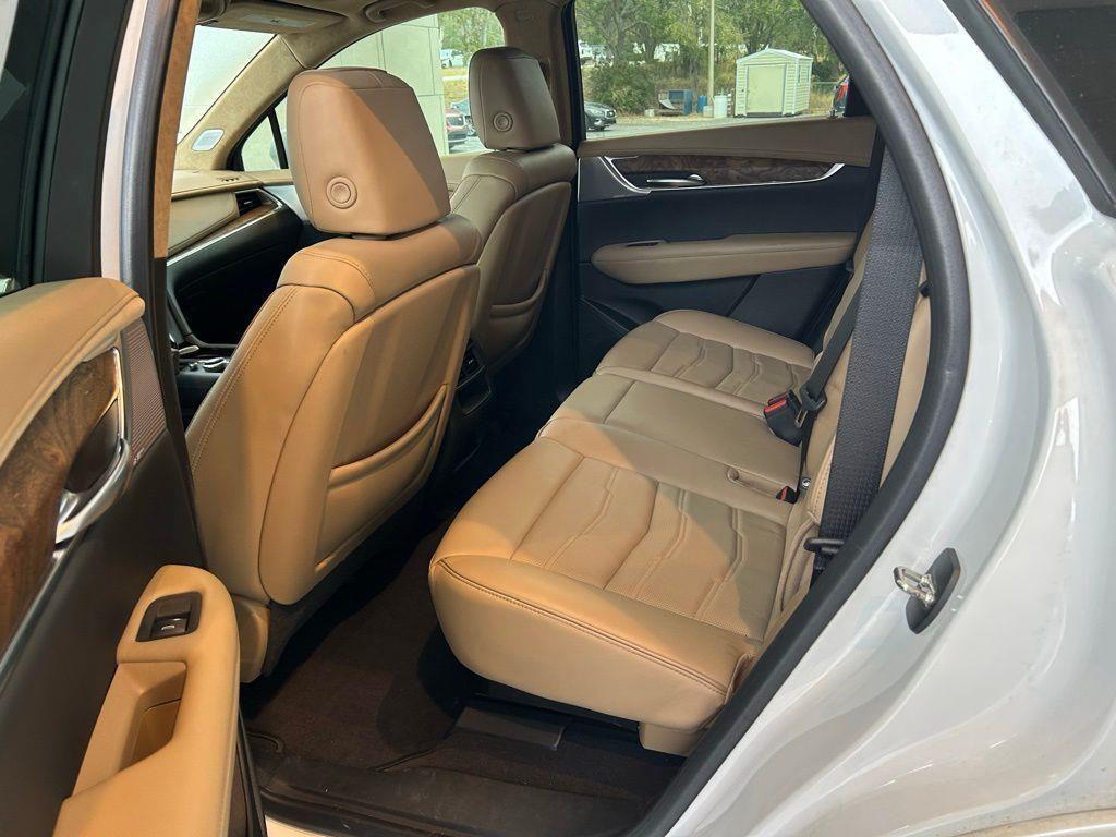 used 2023 Cadillac XT5 car, priced at $38,900