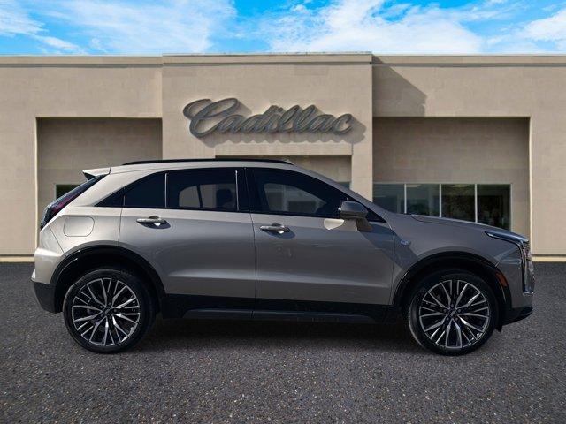 used 2024 Cadillac XT4 car, priced at $39,900