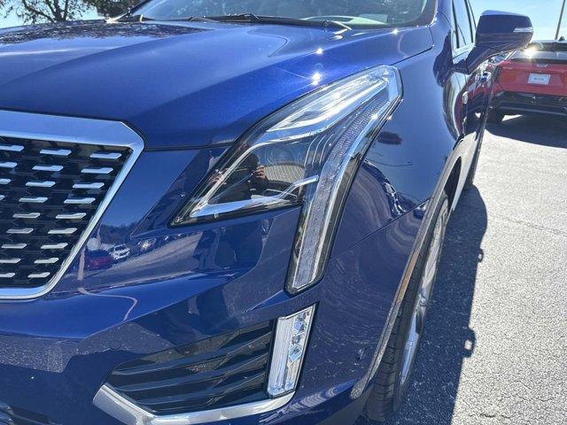new 2026 Cadillac XT5 car, priced at $59,520