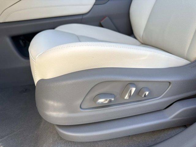 new 2026 Cadillac XT5 car, priced at $59,520