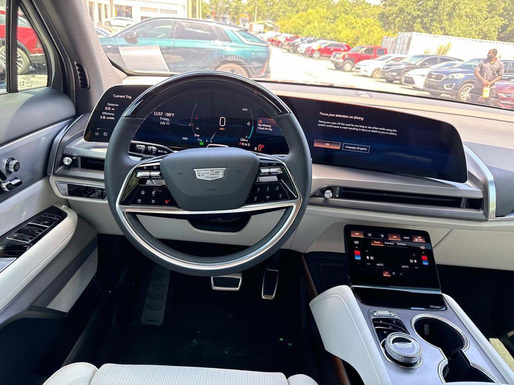 new 2026 Cadillac VISTIQ car, priced at $80,515