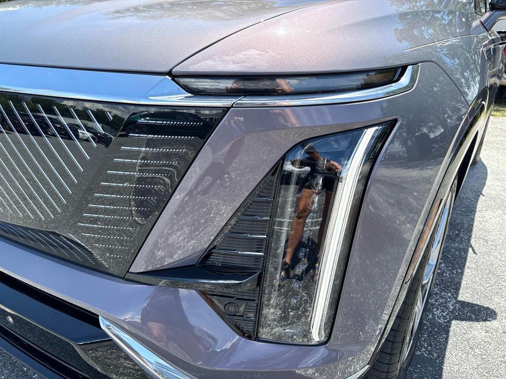 new 2026 Cadillac VISTIQ car, priced at $80,515