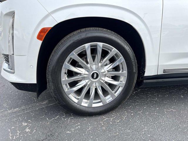 used 2024 Cadillac Escalade ESV car, priced at $85,900