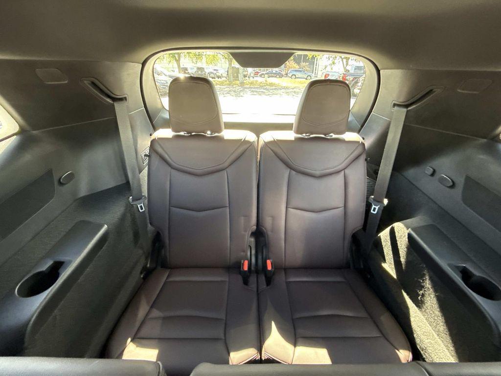 used 2023 Cadillac XT6 car, priced at $32,900