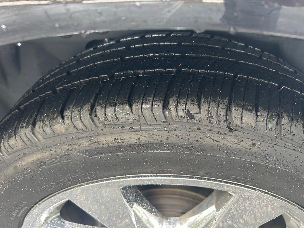 used 2012 Cadillac SRX car, priced at $10,900