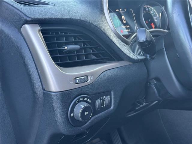 used 2016 Jeep Cherokee car, priced at $7,595